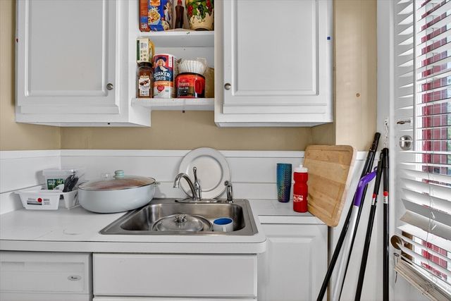 397 Ash St, Brockton, MA 02301