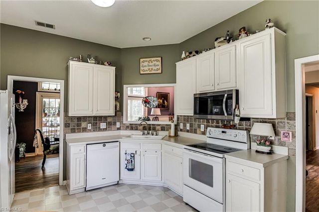 3576 Bent Trace Drive, High Point, NC 27265