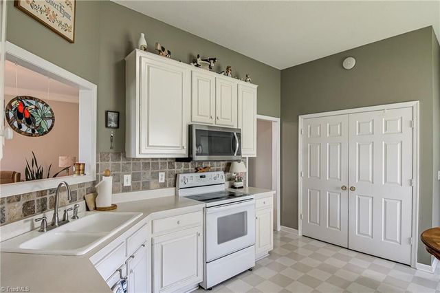 3576 Bent Trace Drive, High Point, NC 27265
