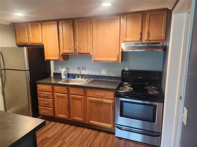 5901 BRYCE LANE 5903, Tampa, FL 33615