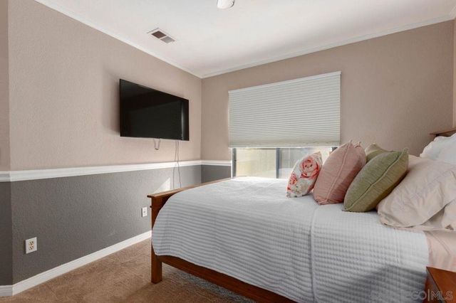 2160 Villa Sonoma Gln, Escondido, CA 92029