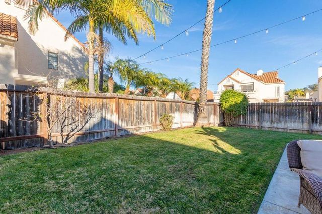 2160 Villa Sonoma Gln, Escondido, CA 92029