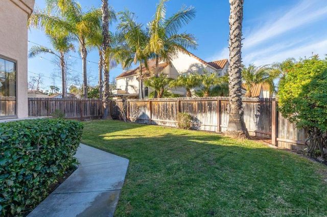 2160 Villa Sonoma Gln, Escondido, CA 92029