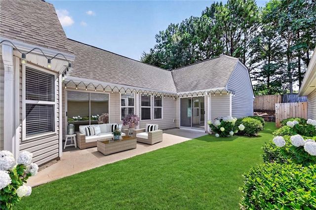 2525 Gateview Court, Cumming, GA 30040