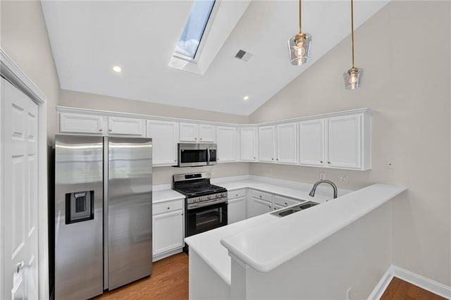 2525 Gateview Court, Cumming, GA 30040