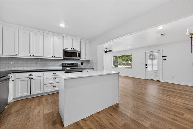 1530 Monte Ne Road, Rogers, AR 72756