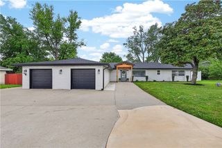 1530 Monte Ne Road, Rogers, AR 72756