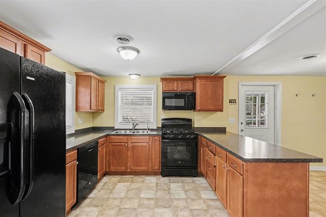 10990 Summit Avenue, Rockford, MI 49341