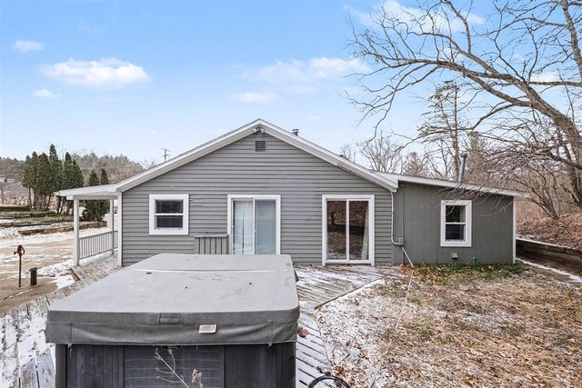 10990 Summit Avenue, Rockford, MI 49341