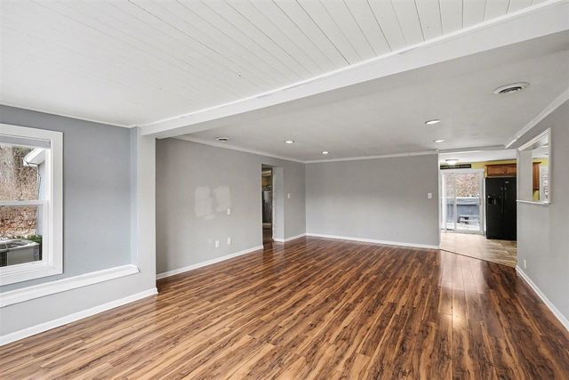 10990 Summit Avenue, Rockford, MI 49341