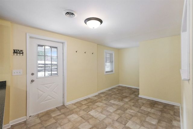 10990 Summit Avenue, Rockford, MI 49341