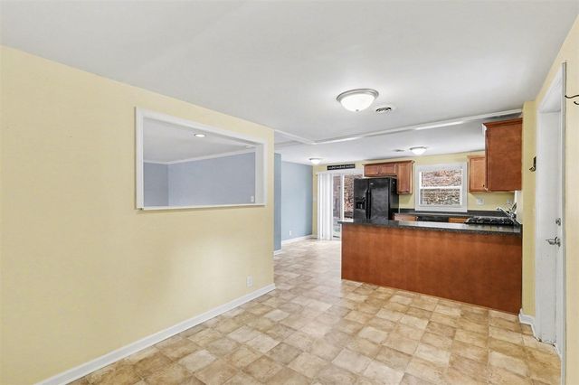 10990 Summit Avenue, Rockford, MI 49341