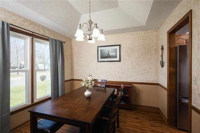 2319 NW 4TH Street Place, Blue Springs, MO 64014