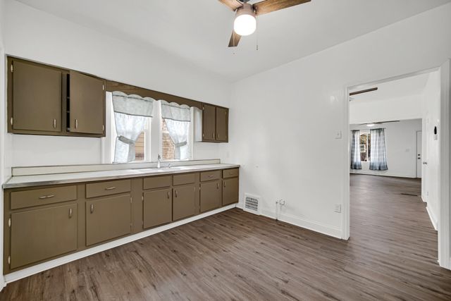 610 Highland Street, Hammond, IN 46320