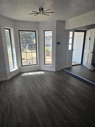 7709 Marlborough Drive W, Fort Worth, TX 76134