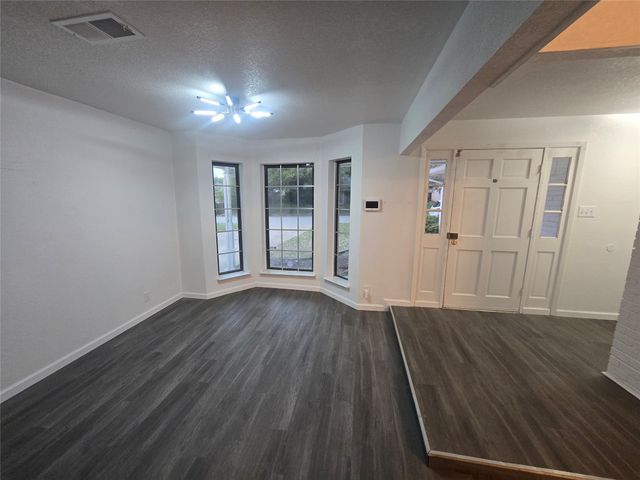 7709 Marlborough Drive W, Fort Worth, TX 76134