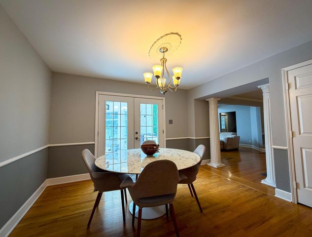 2433 Brookwood Road, Columbus, OH 43209