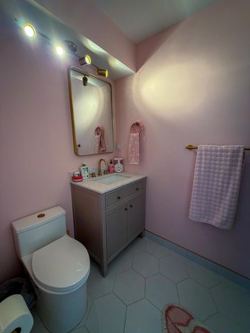 2433 Brookwood Road, Columbus, OH 43209