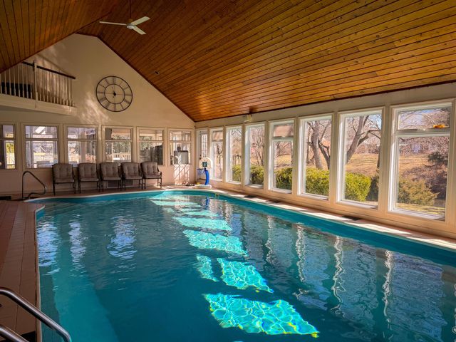 2433 Brookwood Road, Columbus, OH 43209