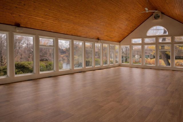 2433 Brookwood Road, Columbus, OH 43209