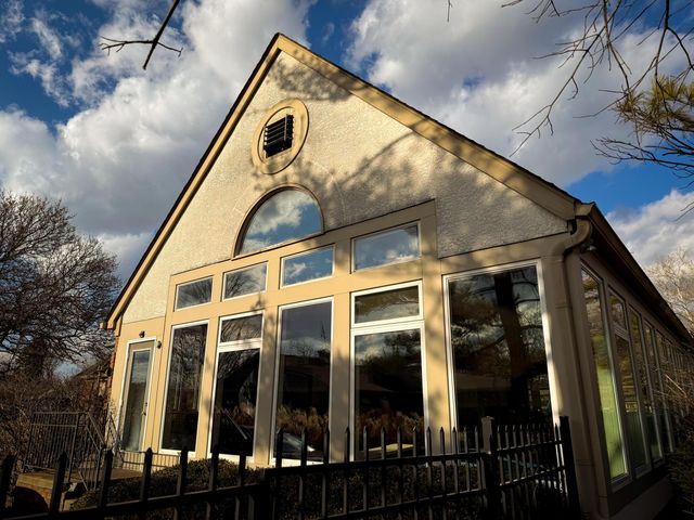 2433 Brookwood Road, Columbus, OH 43209