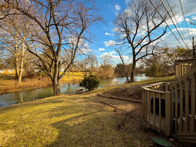 2433 Brookwood Road, Columbus, OH 43209