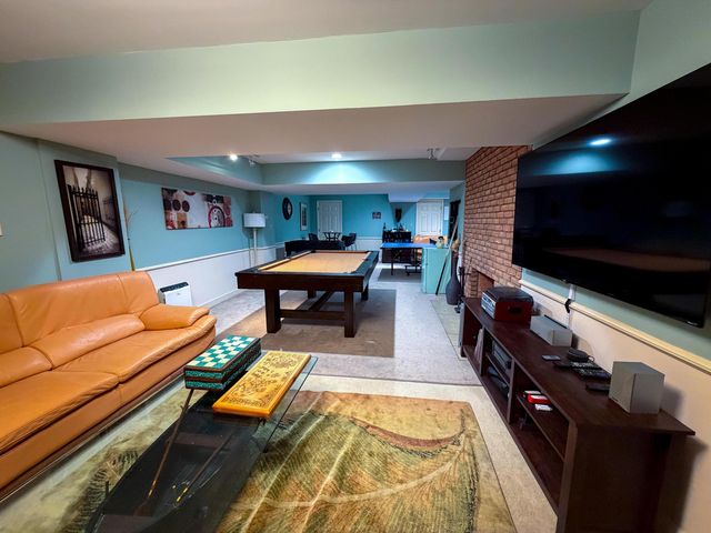 2433 Brookwood Road, Columbus, OH 43209