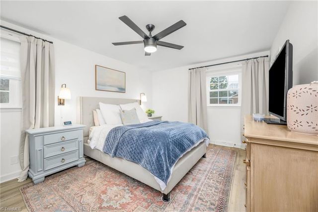 6736 Forest Oak Drive, Clemmons, NC 27012