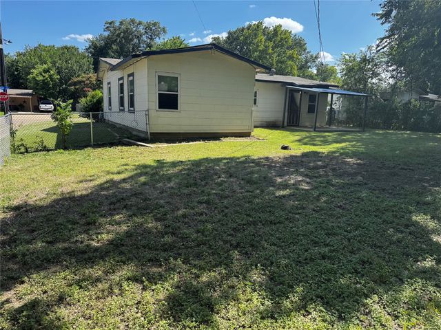 2009 Cloverdale Street, Arlington, TX 76010