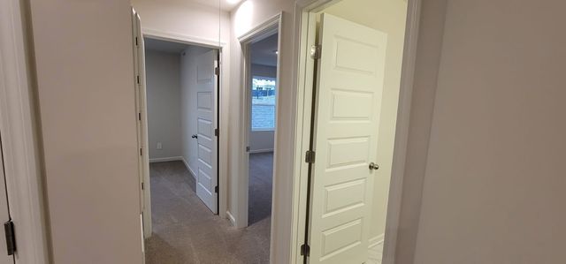 5086 Dayflower Dr, Hermitage, TN 37076