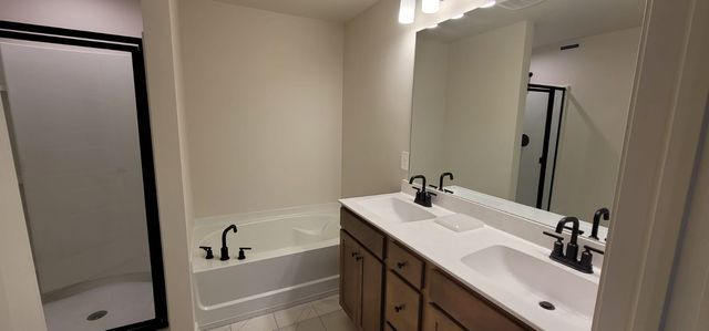 5086 Dayflower Dr, Hermitage, TN 37076