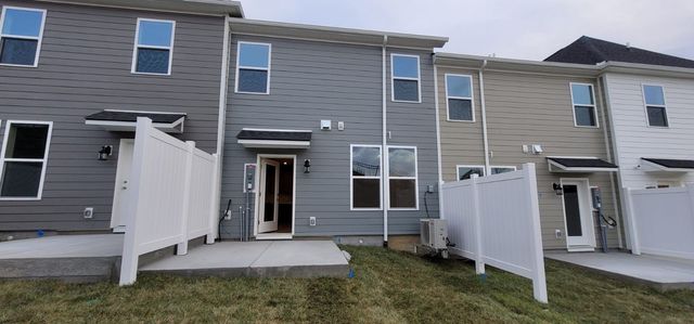 5086 Dayflower Dr, Hermitage, TN 37076