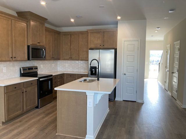 5086 Dayflower Dr, Hermitage, TN 37076