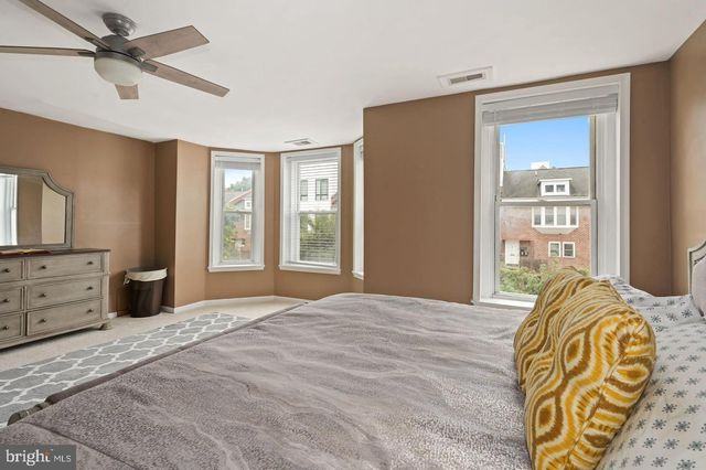 2621 UNIVERSITY PL NW, Washington, DC 20009