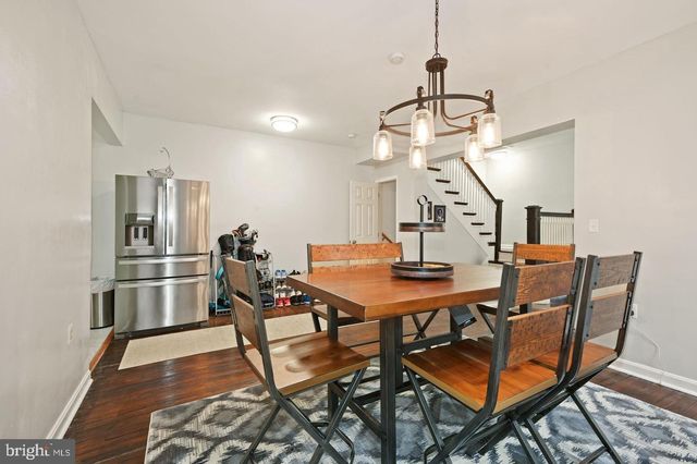 2621 UNIVERSITY PL NW, Washington, DC 20009