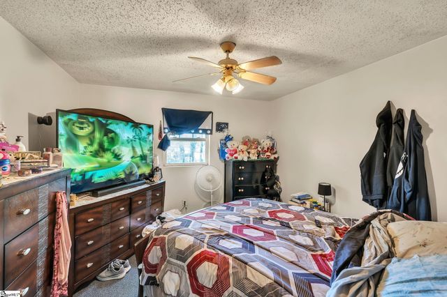 1001 W Bramlett Road, Greenville, SC 29611