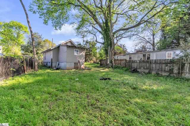 1001 W Bramlett Road, Greenville, SC 29611