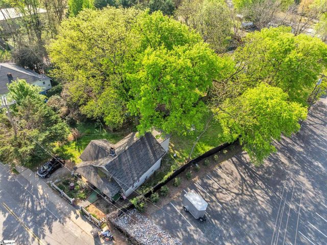 1001 W Bramlett Road, Greenville, SC 29611
