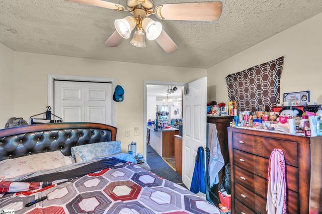 1001 W Bramlett Road, Greenville, SC 29611