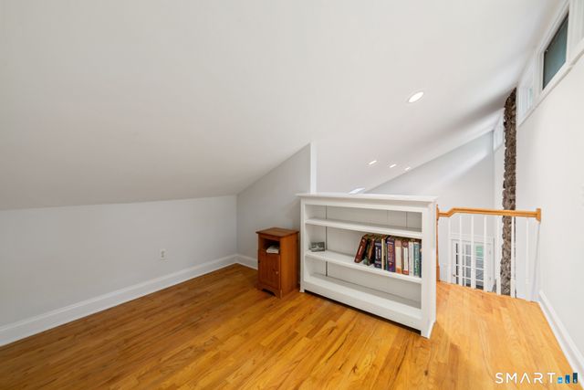 17 Bradley Lane, Newtown, CT 06482