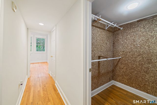 17 Bradley Lane, Newtown, CT 06482