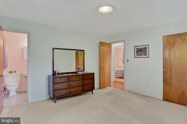 3424 BELAIR RD, Harrisburg, PA 17109