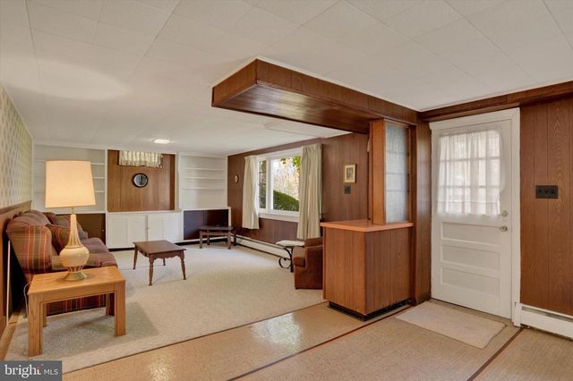 3424 BELAIR RD, Harrisburg, PA 17109