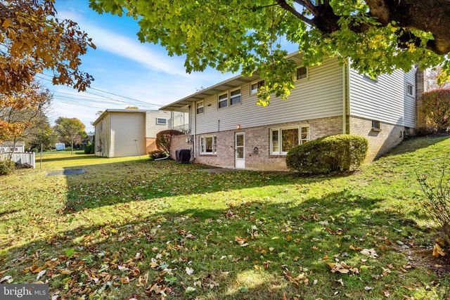 3424 BELAIR RD, Harrisburg, PA 17109