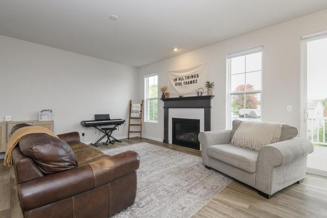 723 Belmont DRIVE, Watertown, WI 53094