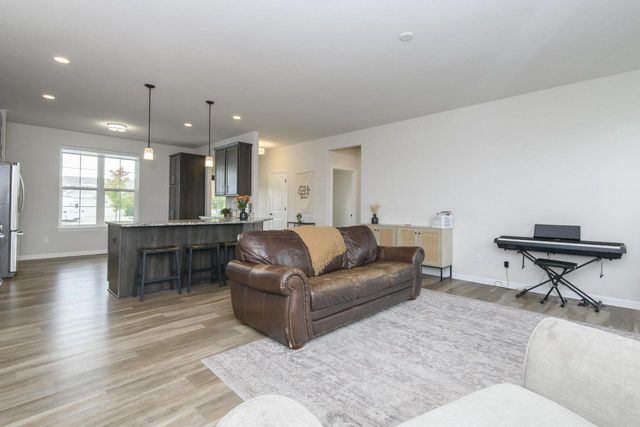 723 Belmont DRIVE, Watertown, WI 53094