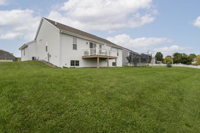 723 Belmont DRIVE, Watertown, WI 53094