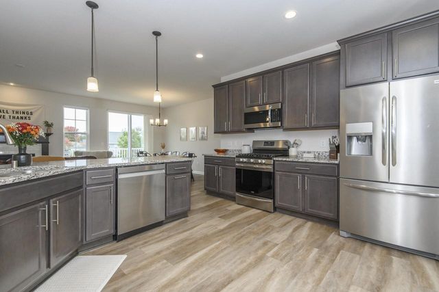 723 Belmont DRIVE, Watertown, WI 53094