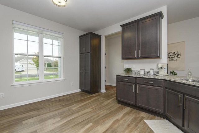 723 Belmont DRIVE, Watertown, WI 53094