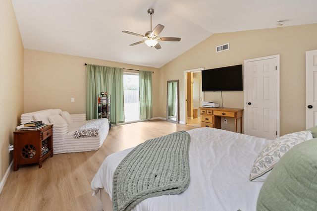 116 Ferrera Dr, Folsom, CA 95630